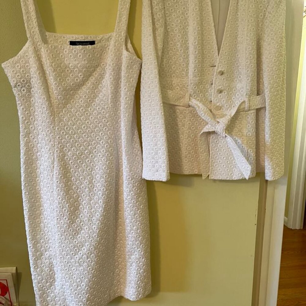 Signature by Larry Levine suit dress white